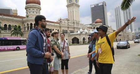 homeless people now being hired as tour guides to the hidden gems in kl world of buzz 1 e1532572086223