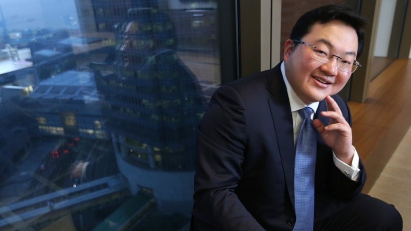 Jho Low Runs From Macau To China, Believed To Be Using Multiple Passports - World Of Buzz 1