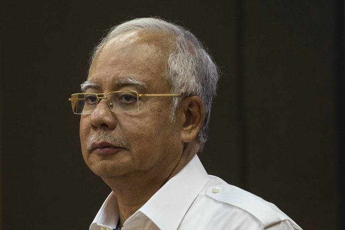 Najib Insists Rm2.6 Billion Is Donation For Ge13, Claims Zeti Aziz Knew About It Too - World Of Buzz 1