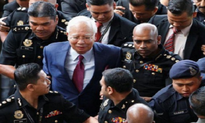 Najib'S Supporters Love Him So Much, They Managed To Raise Rm500,000 In Less Than A Week - World Of Buzz