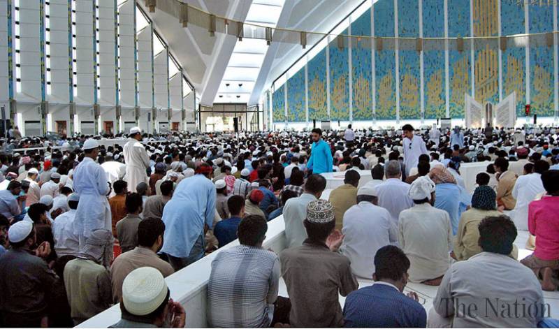 namaz e jumma friday prayers at faisal mosque in islamabad 1435961030 8539