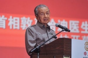 Pakatan Harapan Pledges To Protect Whistleblowers Who Report Corrupt Officials - WORLD OF BUZZ 1