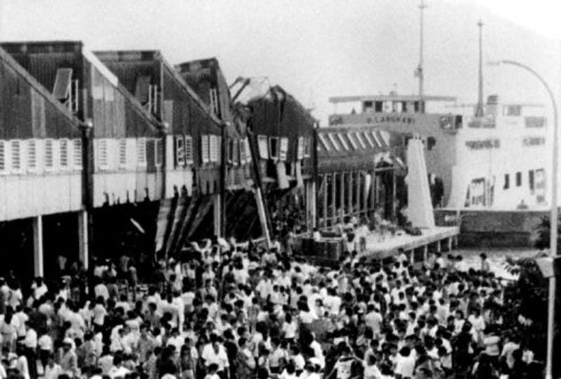 Sultan Abdul Halim Ferry Terminal Bridge Collapse - 30 years on - WORLD OF BUZZ 3