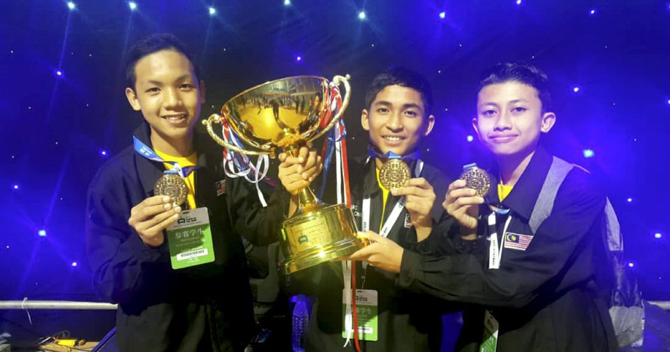 These M'Sian Teenagers Were Crowned Champions In An International Robotics Competition - World Of Buzz