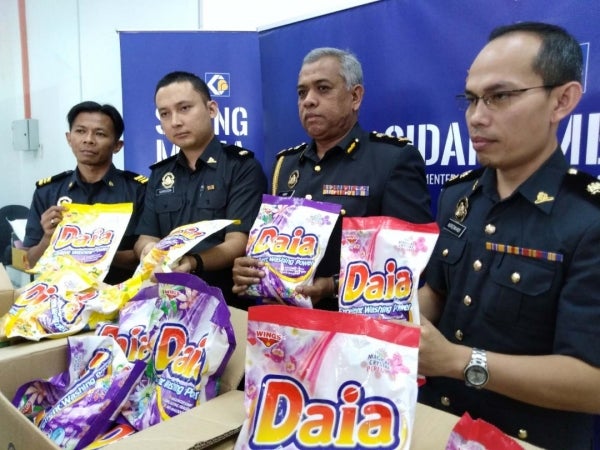 Fake Daia Detergent Found in Shops in Malaysia, - WORLD OF BUZZ