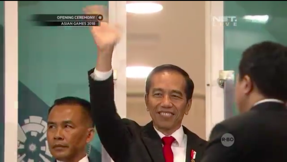 Indonesian President Performs Stunts And Rides Motorbike in EPIC Opening ASEAN Games Video - WORLD OF BUZZ 9
