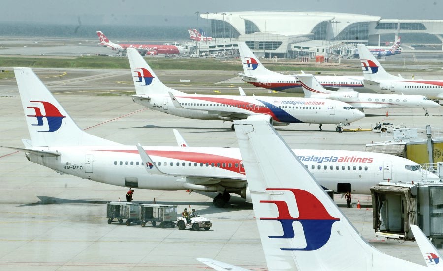 Job Vacancy: Malaysian Airlines is Currently Looking For 150 Pilots - WORLD OF BUZZ
