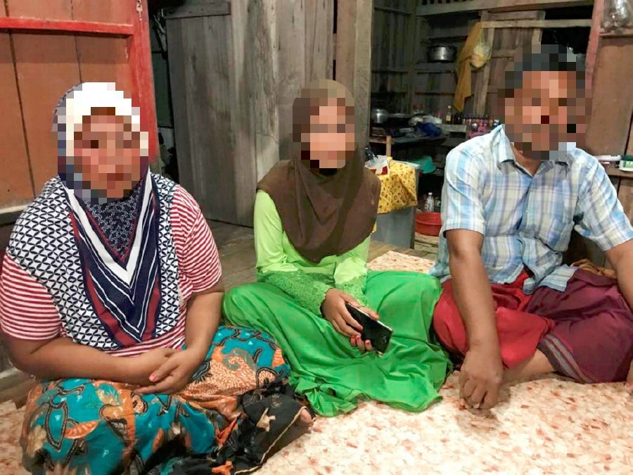 Kelantan Child Bride Sent Back To Thailand - World Of Buzz 1