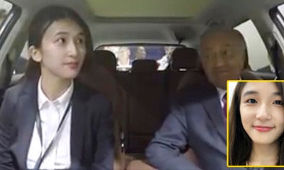 Lady Demonstrating Voice Command System To Tun M In China Is A M'Sian Uec Student - World Of Buzz