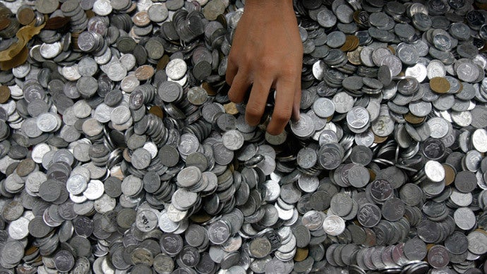 Man Pays Ex-Wife RM44,894 Alimony With 890kg Coins - WORLD OF BUZZ