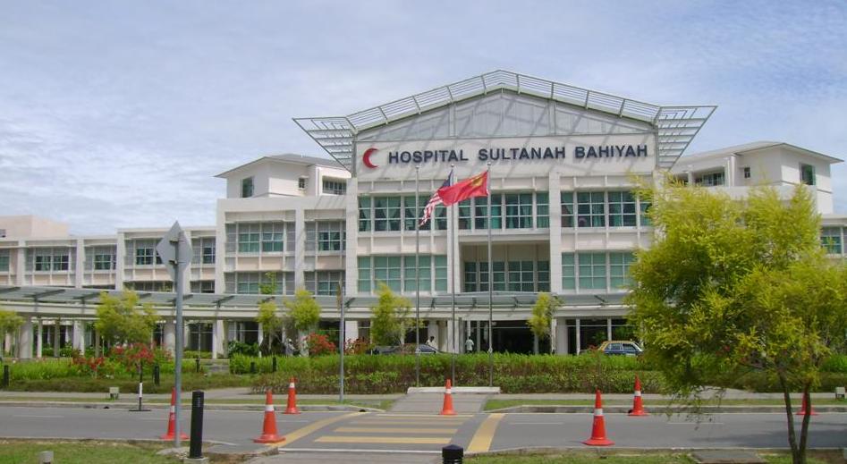 M'sia Hospital Bans All Birthing Partners After 23Yo Father Punches And Breaks Labour Ward's Door - World Of Buzz