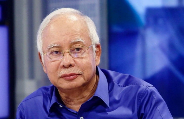 Najib: PH Should Apologise For 'Lying' About Number of Stateless Indians in Malaysia - WORLD OF BUZZ 2