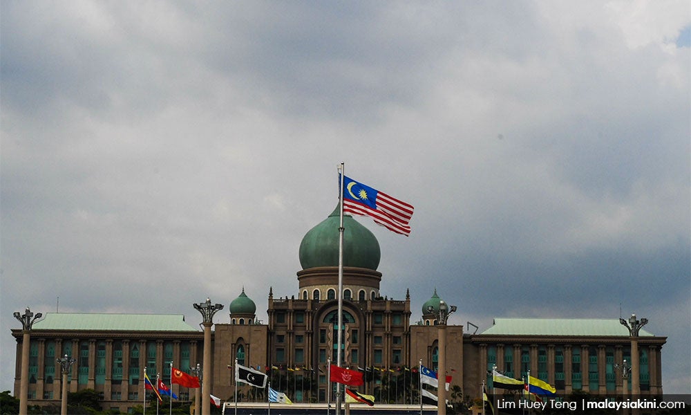Rm3.5 Million Stolen From Pm's Office The Night Bn Lost The Election - World Of Buzz 1