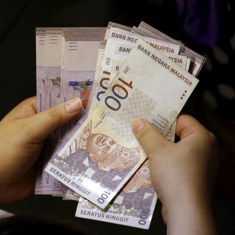 Selangor Govt is Giving RM1,000 to M'sians Who Marry Before 35 Years Old! - WORLD OF BUZZ 2