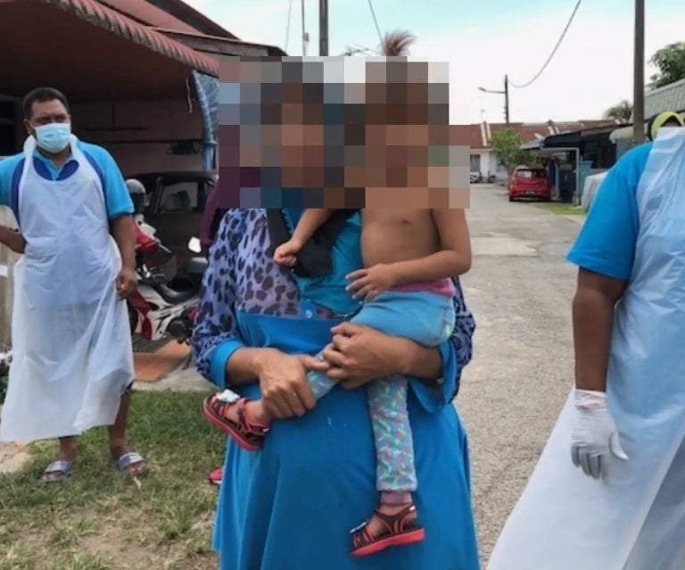 The Condition of This Kedah House This Family of Five is Living in Will Shock You - WORLD OF BUZZ 2