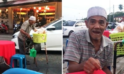 This Elderly Man'S Own Children Forced Him To Sell Keropok On The Streets - World Of Buzz 1