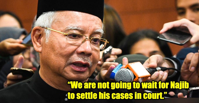 Umno Sec Gen Labels Najib As Baggage And Says Party Cannot Carry Him Forever World Of Buzz 4 1