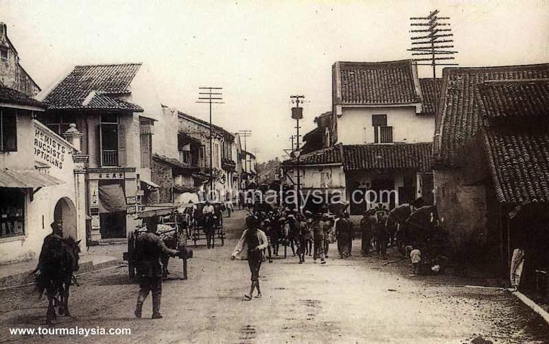 Vintage Photos of Pre-Independence Malaysia - WORLD OF BUZZ 16
