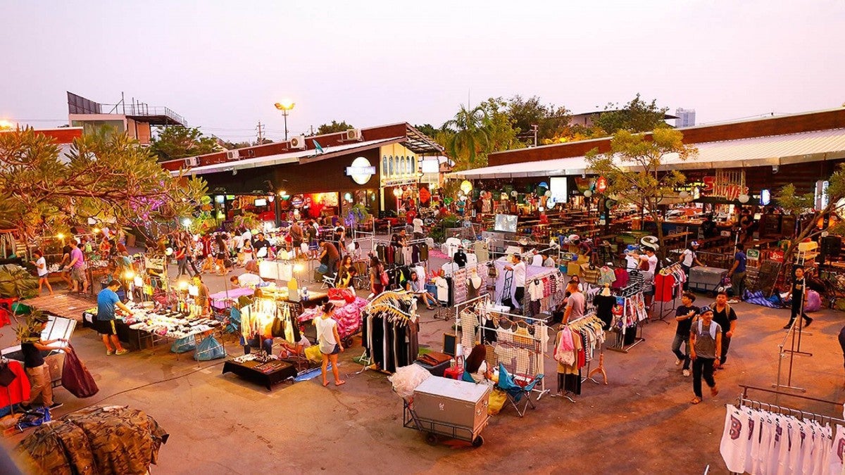 Bangkok's Famous Market Bids Farewell In 2 Weeks! - World Of Buzz 8