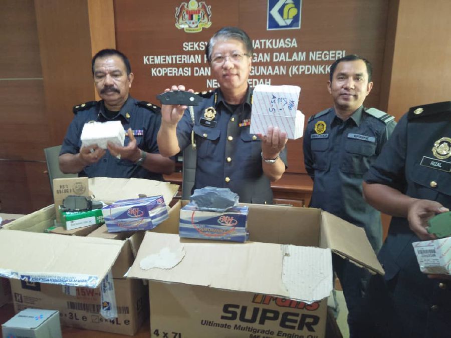 Fake Brake Pads Costing RM30 Sold at RM400 Seized from Unethical M'sian Sellers - WORLD OF BUZZ 3