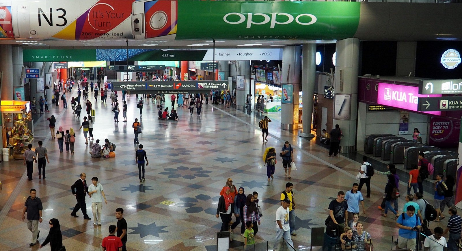 Mother Warns Others About Scary Encounter Of Baby Boy Almost Getting Kidnapped In Kl Sentral - World Of Buzz