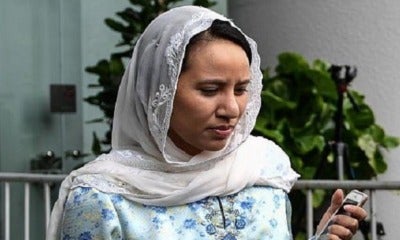 Najib'S Daughter Is Worried That He Will Spend Another Night In Detention Due To Evening Court Hearing - World Of Buzz