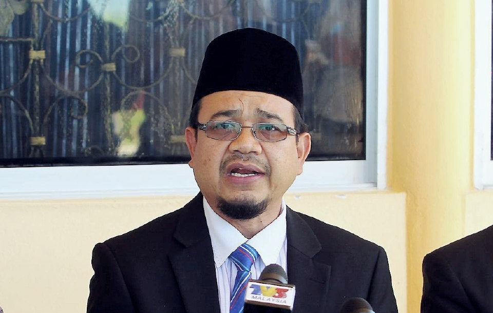 Sabah Mufti: People Should Be Allowed To Marry Early, 14 For Girls, 16 For Boys - WORLD OF BUZZ 1