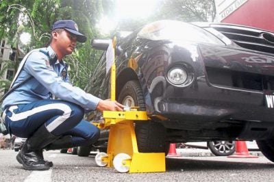 Kl Mayor Could Be Putting An End To Wheel Clamping For Good - World Of Buzz 1