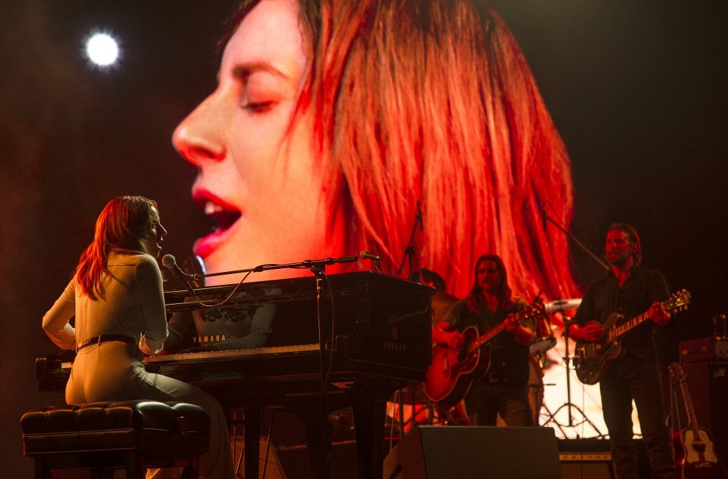 Music, Drama & Love: Here's An Honest Review About A Star Is Born - WORLD OF BUZZ 1
