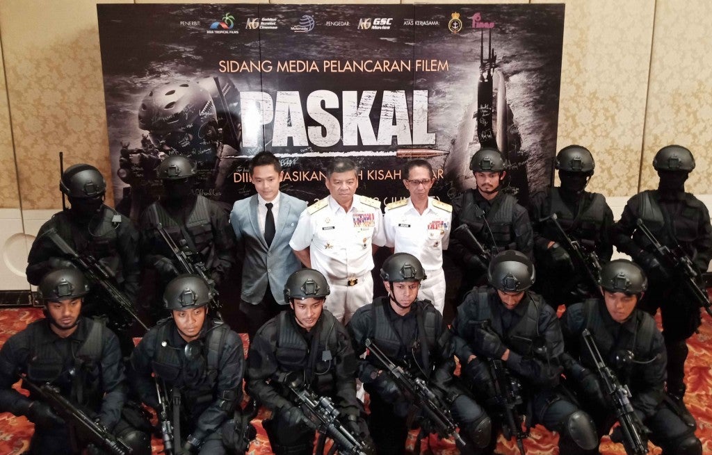 'Paskal' The Movie Becomes The First Malaysian Movie to Receive IMDb Highest Rating - WORLD OF BUZZ 1