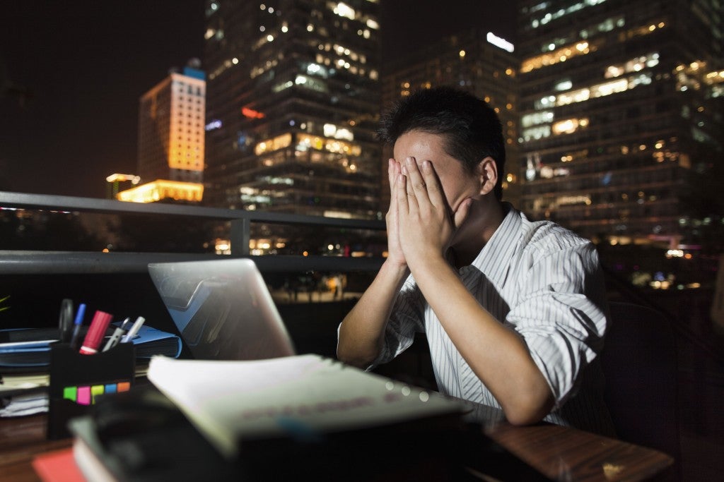 [Test] 5 Very Real Malaysian Struggles at Work People Don't Talk About Enough - WORLD OF BUZZ 4