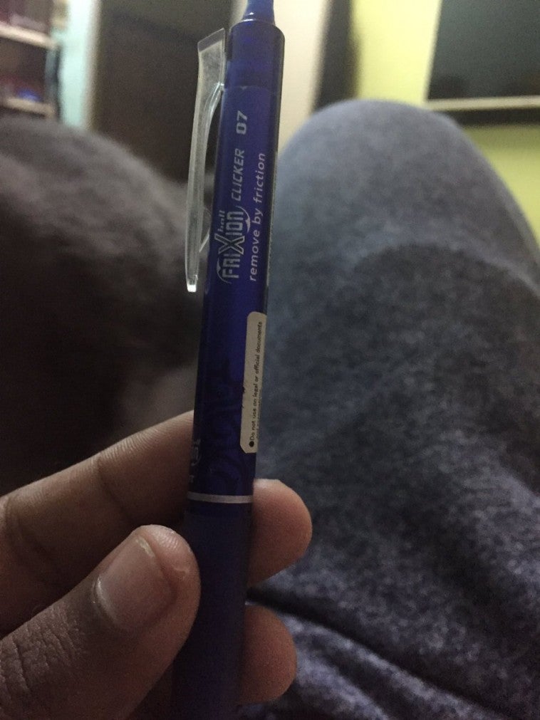 This Malaysian Student Almost Failed His Exam Because Of This Pen - WORLD OF BUZZ