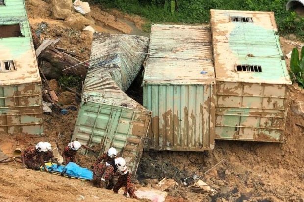 Three Dead, 12 Burried In Penang Landslide - World Of Buzz 3