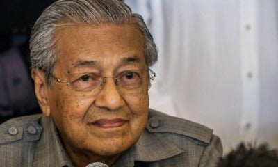 Tun M: Malaysians Prefer To Be Spoon-Fed Than To Work Hard - World Of Buzz