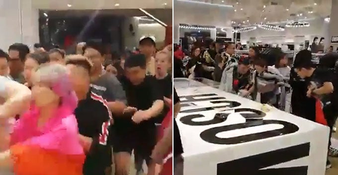 Watch How M'Sians Go Crazy During Launch Of Limited Edition Moschino At H&Amp;M Avenue K - World Of Buzz 3