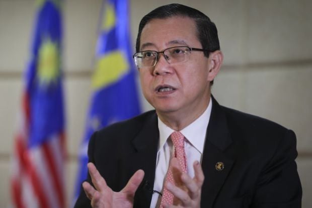 [Watch] Lim Guan Eng Presents Budget 2019 Live In Parliament - World Of Buzz