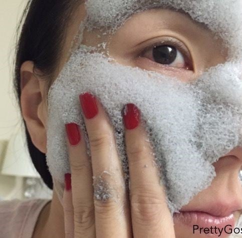 We Got a Dermatologist to Tell Us 8 Little Things M'sians Do That Actually Causes Skin Problems - WORLD OF BUZZ