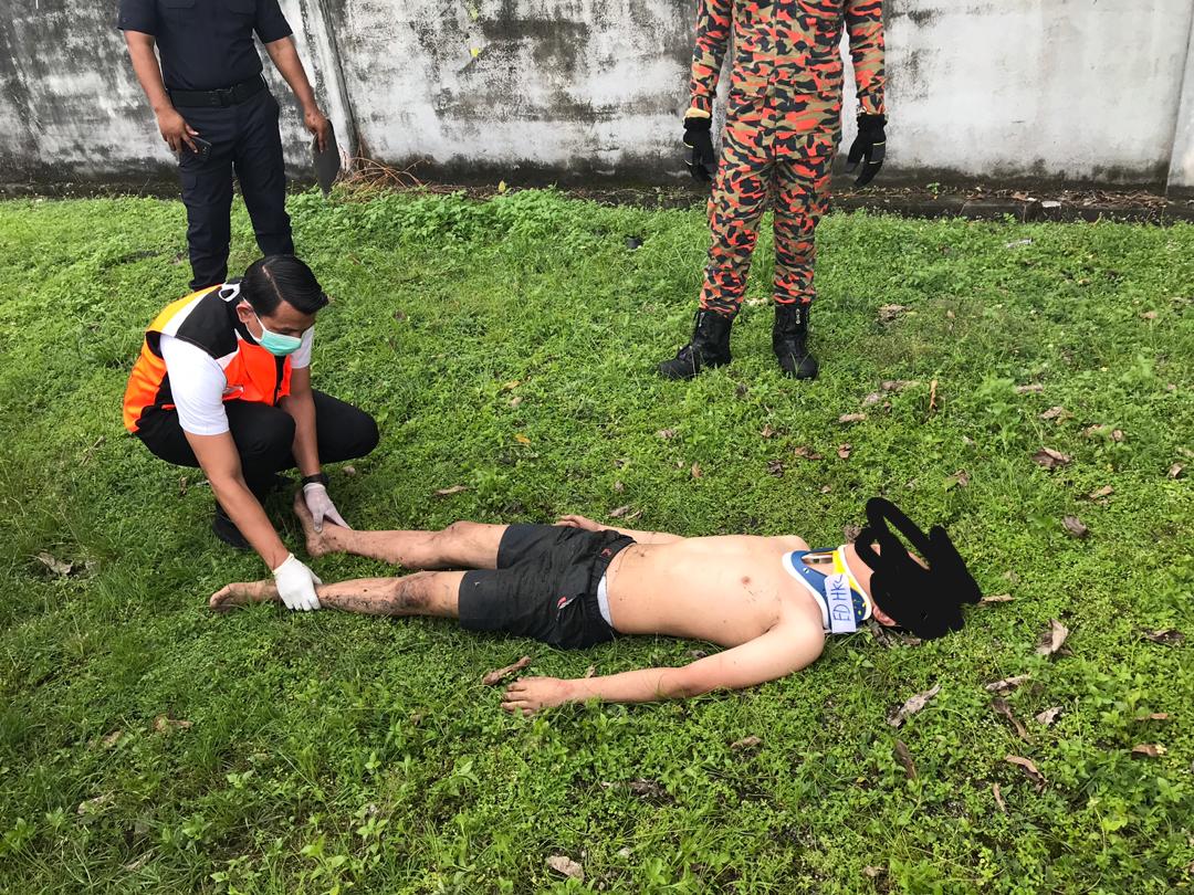 17yo Boy Sneaks Inside Sewage Plant in Ampang to Commit Suicide, Accidentally Hurts His Waist - WORLD OF BUZZ