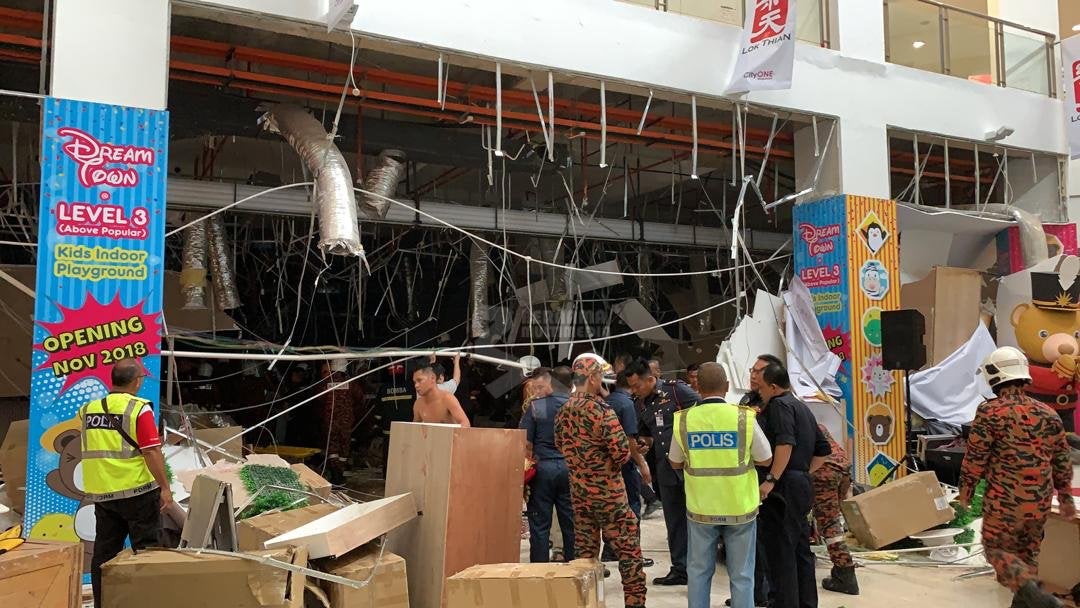 At Least 18 Injured And 3 Died At Explosion In City One Megamall In Kuching - World Of Buzz 1