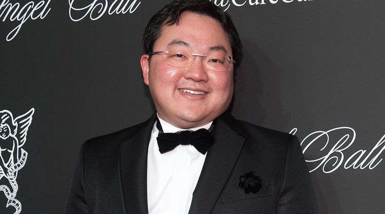 Jho Low Gifted Miranda Kerr A Transparent Piano But It's Too Huge to Be Surrendered to Authorities - WORLD OF BUZZ 3
