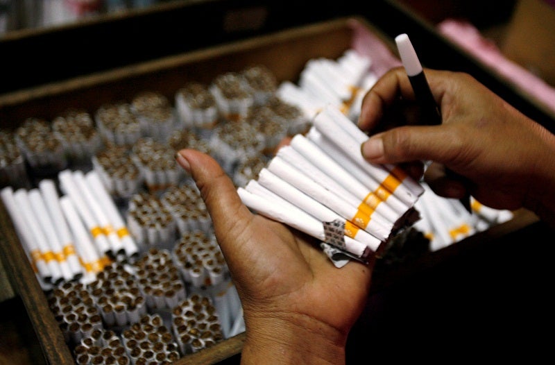 M’sian Government Loses RM5 Billion Every Year Due to Contraband Cigarettes - WORLD OF BUZZ 2