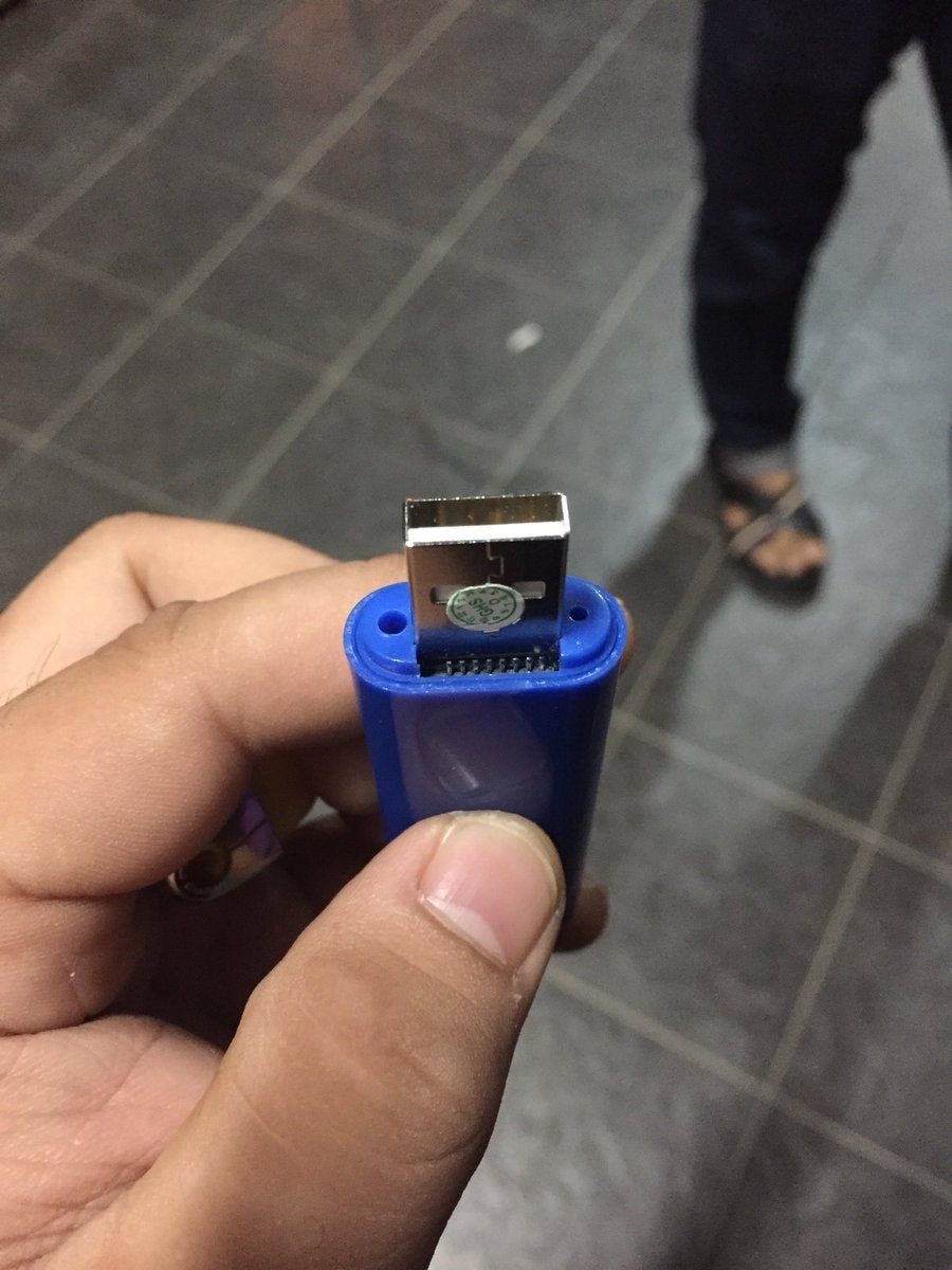 M'sian Warns Others About 'Lighter' Found In Bathroom of Rented House That Is Actually a Camera - WORLD OF BUZZ 1