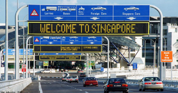 Officer Accuses M'sian of Illegally Entering Country Because He Used Toilet at Singapore Immigration - WORLD OF BUZZ 2