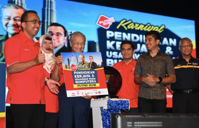 Tun M Defends Move Not To Ratify Icerd To Help The Malays - World Of Buzz 3