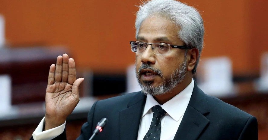 Waythamoorthy Tried Declaring His Old Cars, But Was Told By Macc That They Weren'T Assets - World Of Buzz