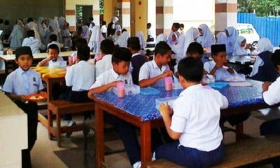 17 Students In Ipoh Suffer Food Poisoning After Eating Fried Rice From School Canteen - World Of Buzz
