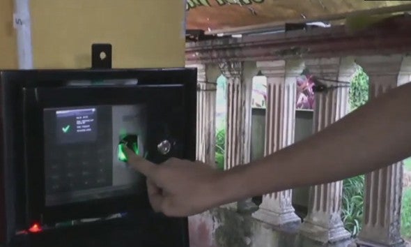 Student Scan Finger This School in Johor is Now Using a Fingerprint Scanner to Track ...