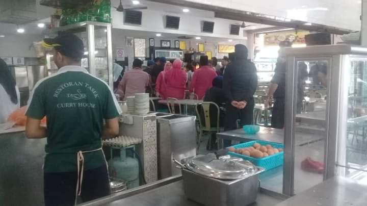 Mamak In Johor Found To Use Mystical Charms To Draw Customers - WORLD OF BUZZ 2