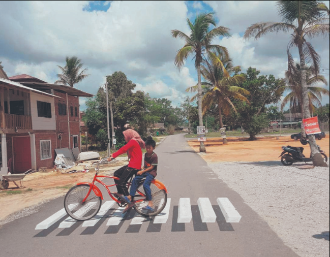 Netizen Shares Reasoning Behind Multi-Coloured Zebra Crossing And How Malaysian Drivers Should Be More Mindful Of Pedestrians - World Of Buzz 7