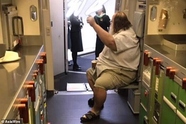 Obese Passenger In Wheelchair Forces Taiwanese Air Stewardesses To Wipe His Backside After Pooping - World Of Buzz 2